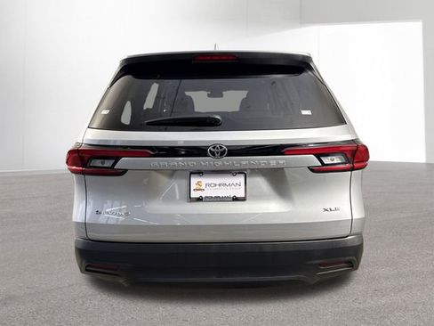Used 2026 Toyota Grand Highlander AWD Hybrid image 33