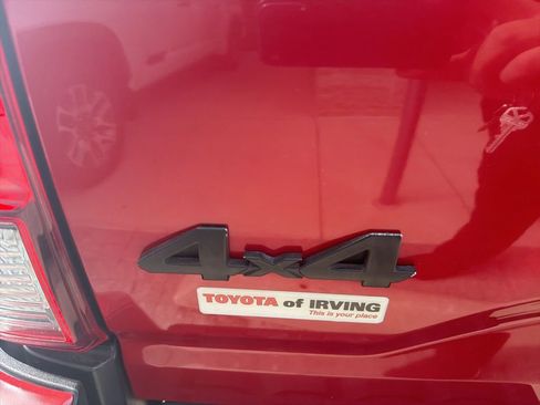 Used 2022 Toyota Tacoma SR AWD/4WD image 10