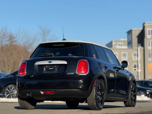 Used 2015 MINI Cooper 4-Door Hardtop image 11