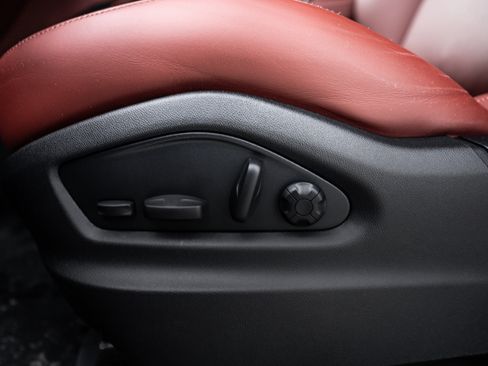 New 2026 Porsche Cayenne S image 21