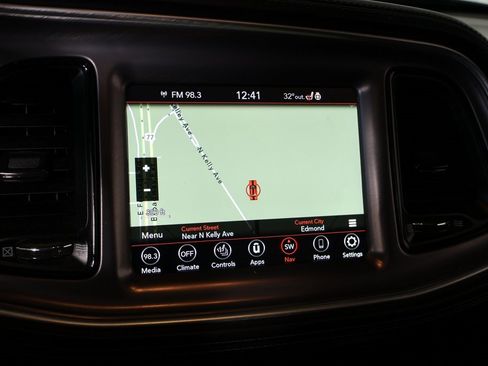 Used 2022 Dodge Challenger R/T w/ Plus Package image 7