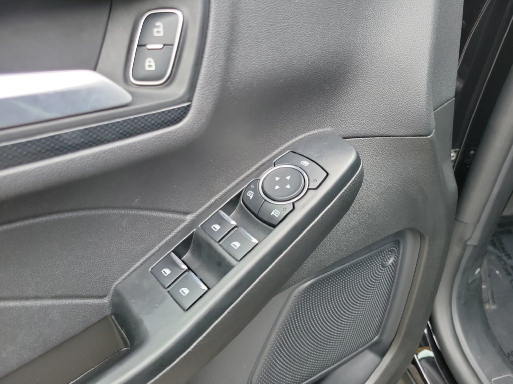 Certified 2025 Ford Escape ST-Line AWD/4WD image 14