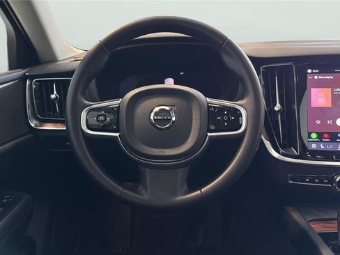 Used 2025 Volvo V60 B5 Cross Country Plus AWD/4WD image 12