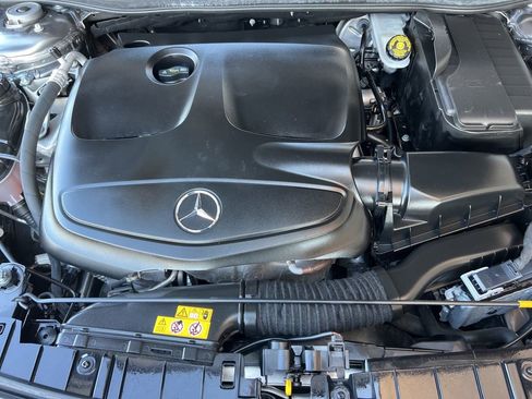 Used 2019 Mercedes-Benz GLA 250 4MATIC image 31