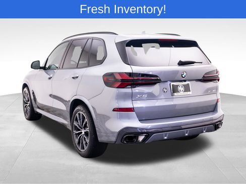 Certified 2026 BMW X5 xDrive40i AWD/4WD image 3