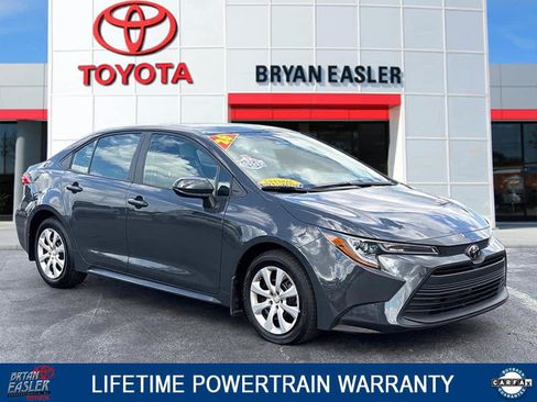 Used 2026 Toyota Corolla LE FWD image 1