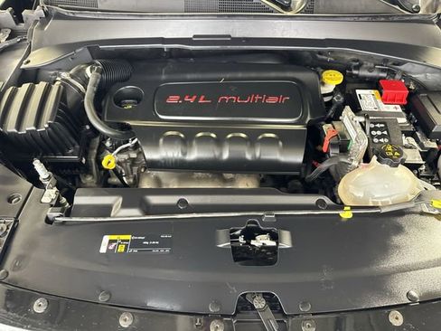 Used 2022 Jeep Compass Limited w/ Sun and Sound Group image 29