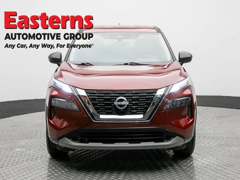 Used 2023 Nissan Rogue S AWD/4WD image 2