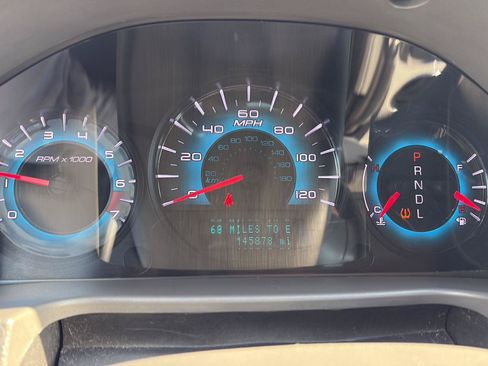 Used 2012 Ford Fusion SE FWD image 9