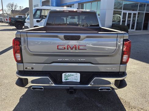 New 2026 GMC Sierra 1500 SLE w/ X31 Off-Road Package image 8