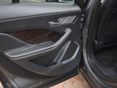 Used 2019 Jaguar I-PACE First Edition image 39