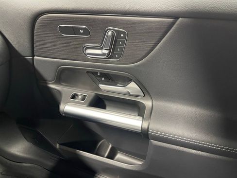 Used 2026 Mercedes-Benz GLA 250 4MATIC image 27