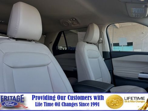 New 2024 Ford Explorer XLT w/ Equipment Group 202A image 15