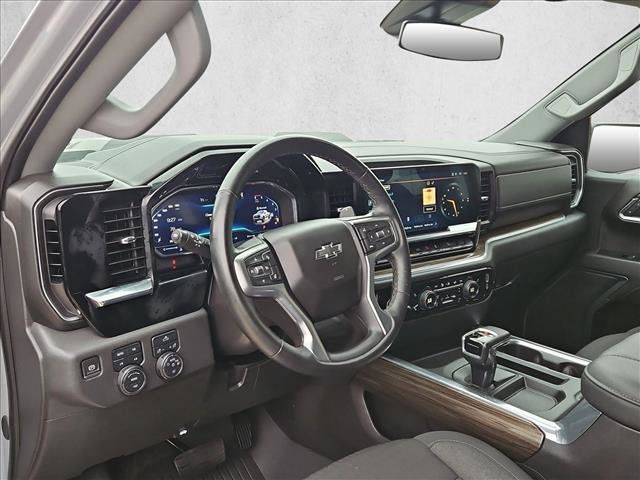 Certified 2024 Chevrolet Silverado 1500 LT Trail Boss w/ LPO, Dark Essentials Package AWD/4WD image 10