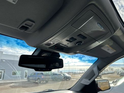 Used 2016 Chevrolet Suburban LT w/ Luxury Package image 60