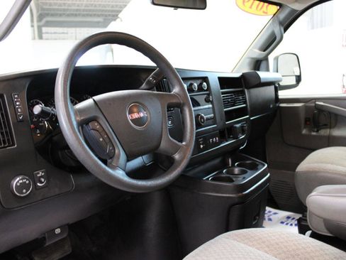 Used 2019 GMC Savana 3500 w/ Driver Convenience Package RWD image 9