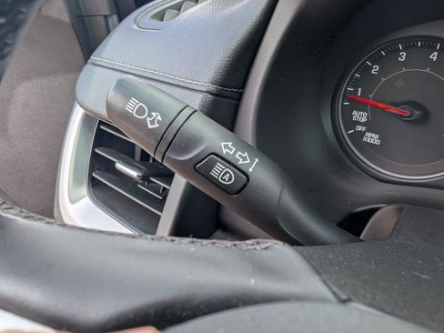 Used 2024 GMC Terrain SLT AWD/4WD image 26