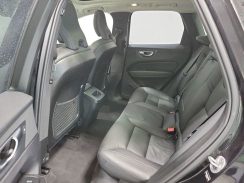 Used 2025 Volvo XC60 B5 Plus image 24