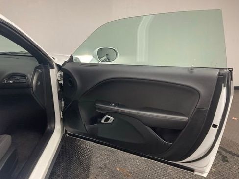 Used 2018 Dodge Challenger SXT w/ Driver Convenience Group image 24
