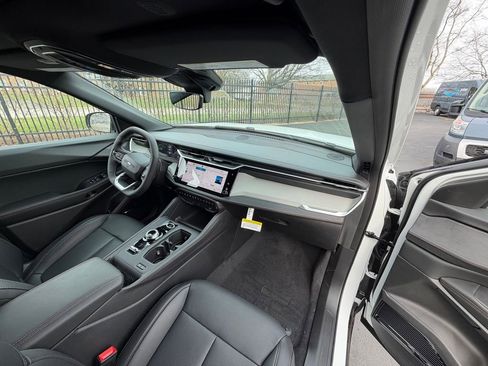 New 2026 Jeep Cherokee Limited image 12