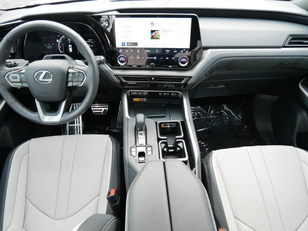 Used 2025 Lexus TX 350 AWD w/ Technology Package image 14