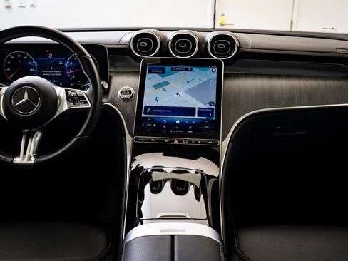 Certified 2025 Mercedes-Benz GLC 300 4MATIC image 29