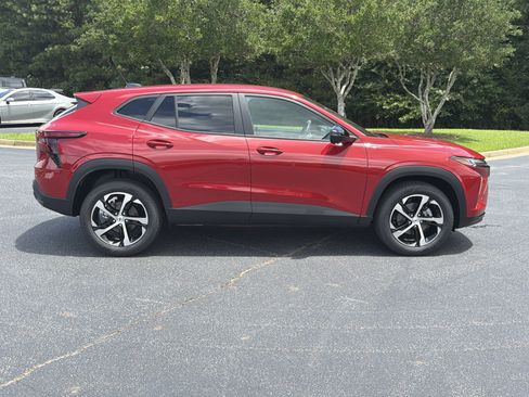 New 2026 Chevrolet Trax RS FWD image 4