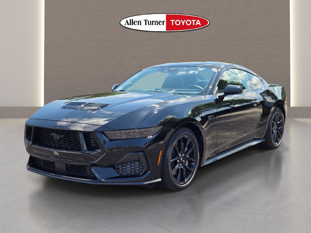 Used 2026 Ford Mustang GT Premium RWD image 3