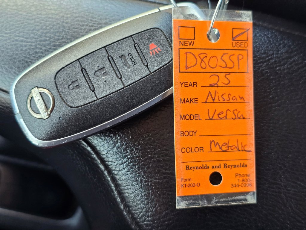 Used 2025 Nissan Versa SV FWD image 32