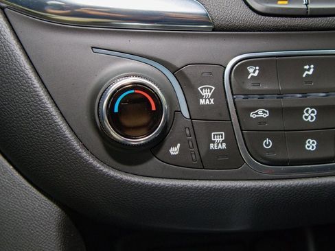 Certified 2023 Chevrolet Equinox LT image 24