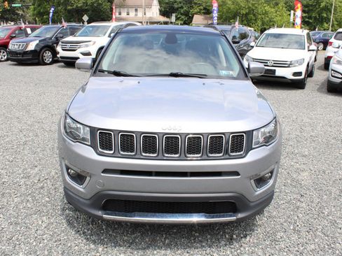 Used 2018 Jeep Compass Limited image 3