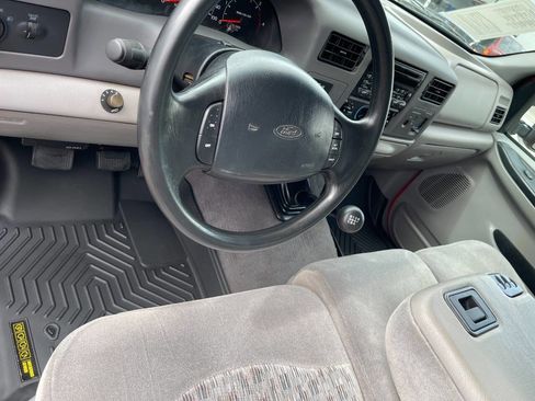 Used 2000 Ford F250 XLT image 64