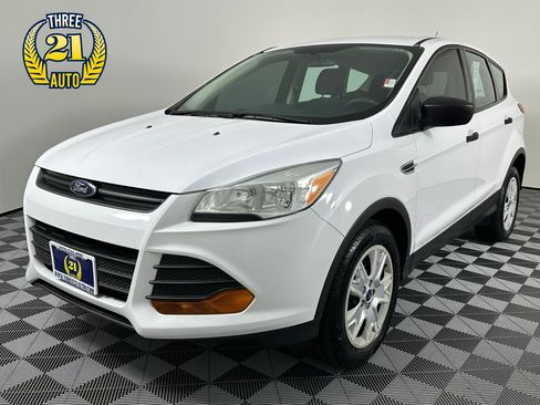 Used 2014 Ford Escape S FWD image 1