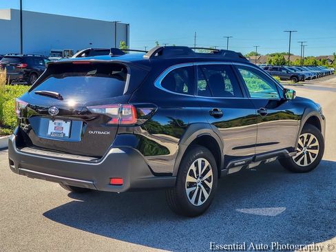 Used 2025 Subaru Outback Premium AWD/4WD image 7