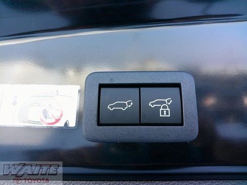 New 2026 Toyota Corolla Cross XLE image 25