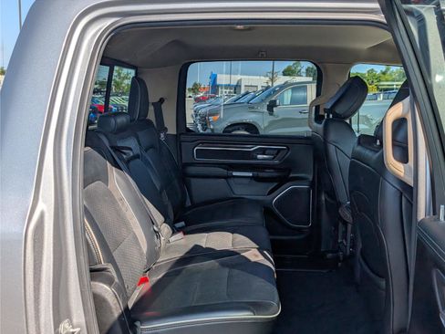 Used 2019 RAM 1500 Laramie image 12