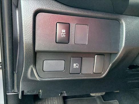 Used 2022 Toyota Tacoma SR w/ SX Package image 32