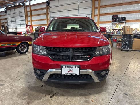Used 2015 Dodge Journey Crossroad w/ Flexible Seating Group image 2