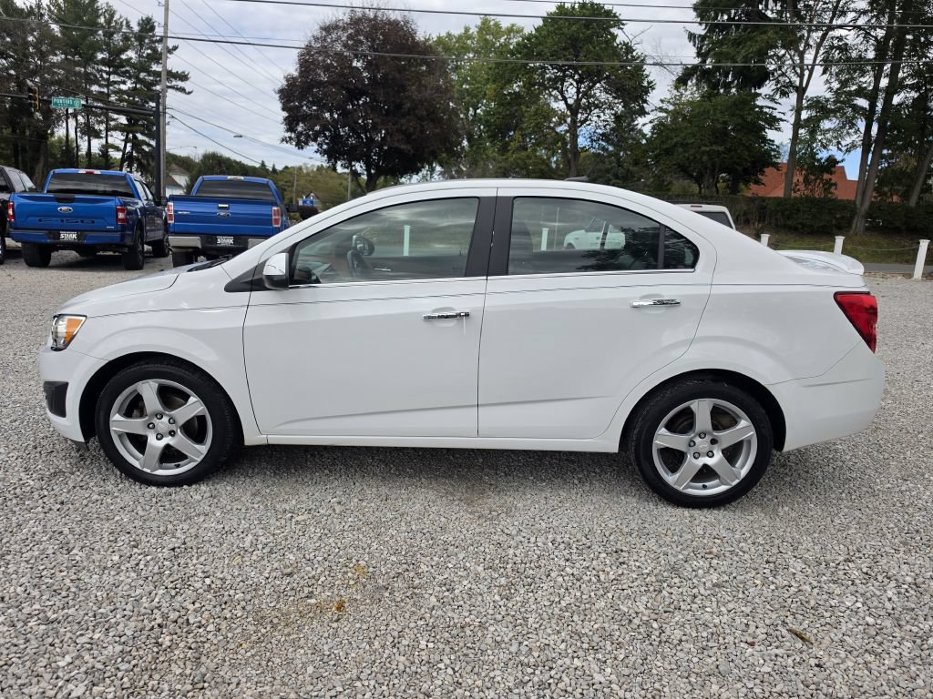 Used 2014 Chevrolet Sonic LTZ FWD image 2