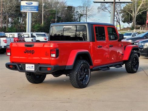 Used 2023 Jeep Gladiator Willys image 4