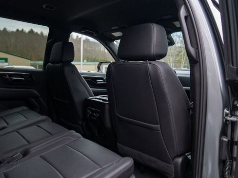 Used 2025 Chevrolet Tahoe LT image 14