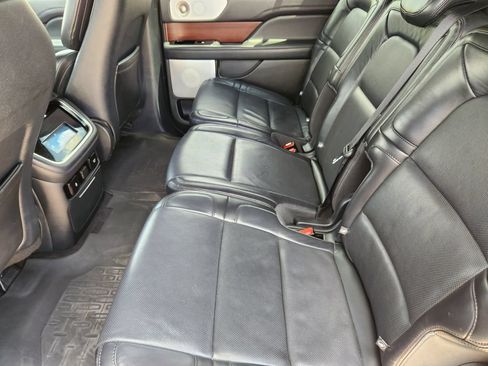 Used 2023 Lincoln Navigator L Reserve AWD/4WD image 31