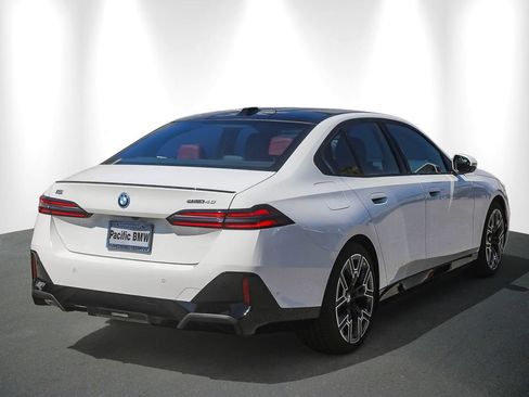 New 2027 BMW i5 eDrive40 w/ M Sport Package RWD image 6