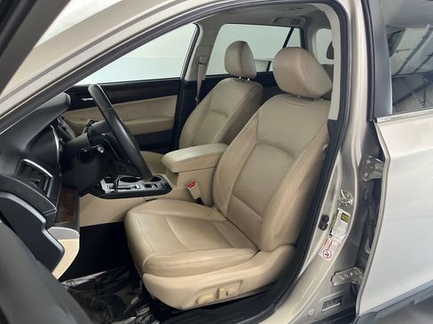 Used 2018 Subaru Outback 2.5i Limited AWD/4WD image 18
