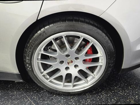 Used 2013 Porsche Panamera GTS AWD/4WD image 9