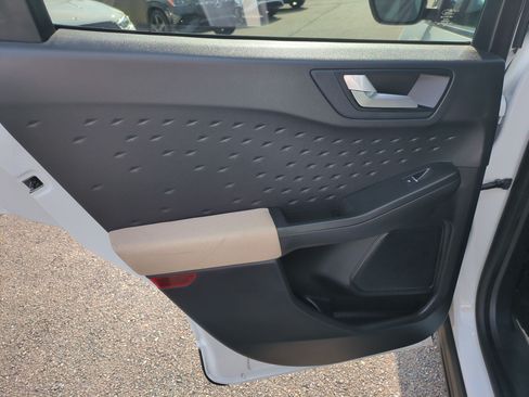 Used 2020 Ford Escape SE FWD image 28