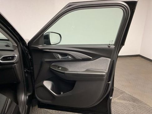 Certified 2022 Chevrolet TrailBlazer LT w/ Confidence II Package image 24