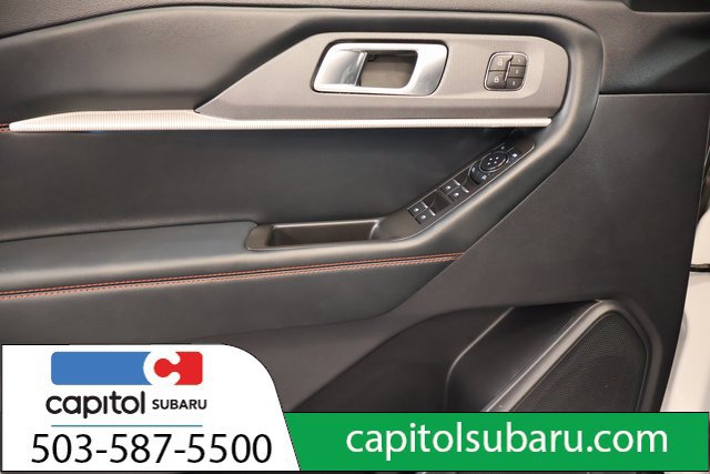 Used 2025 Ford Explorer ST AWD/4WD image 9
