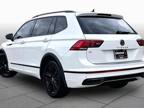 Used 2022 Volkswagen Tiguan SE R-Line FWD image 11