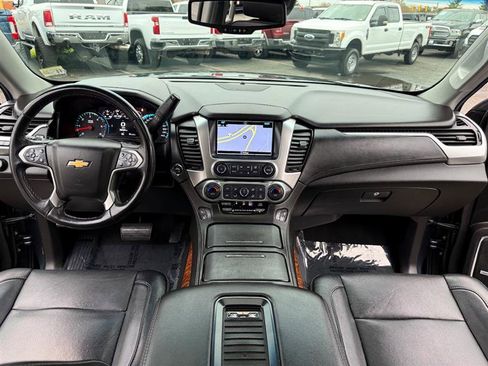 Used 2019 Chevrolet Suburban Premier image 28